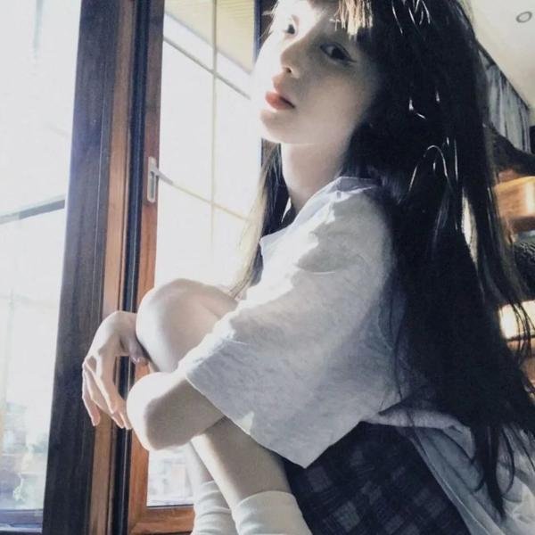 楼下的女人和楼上的男人